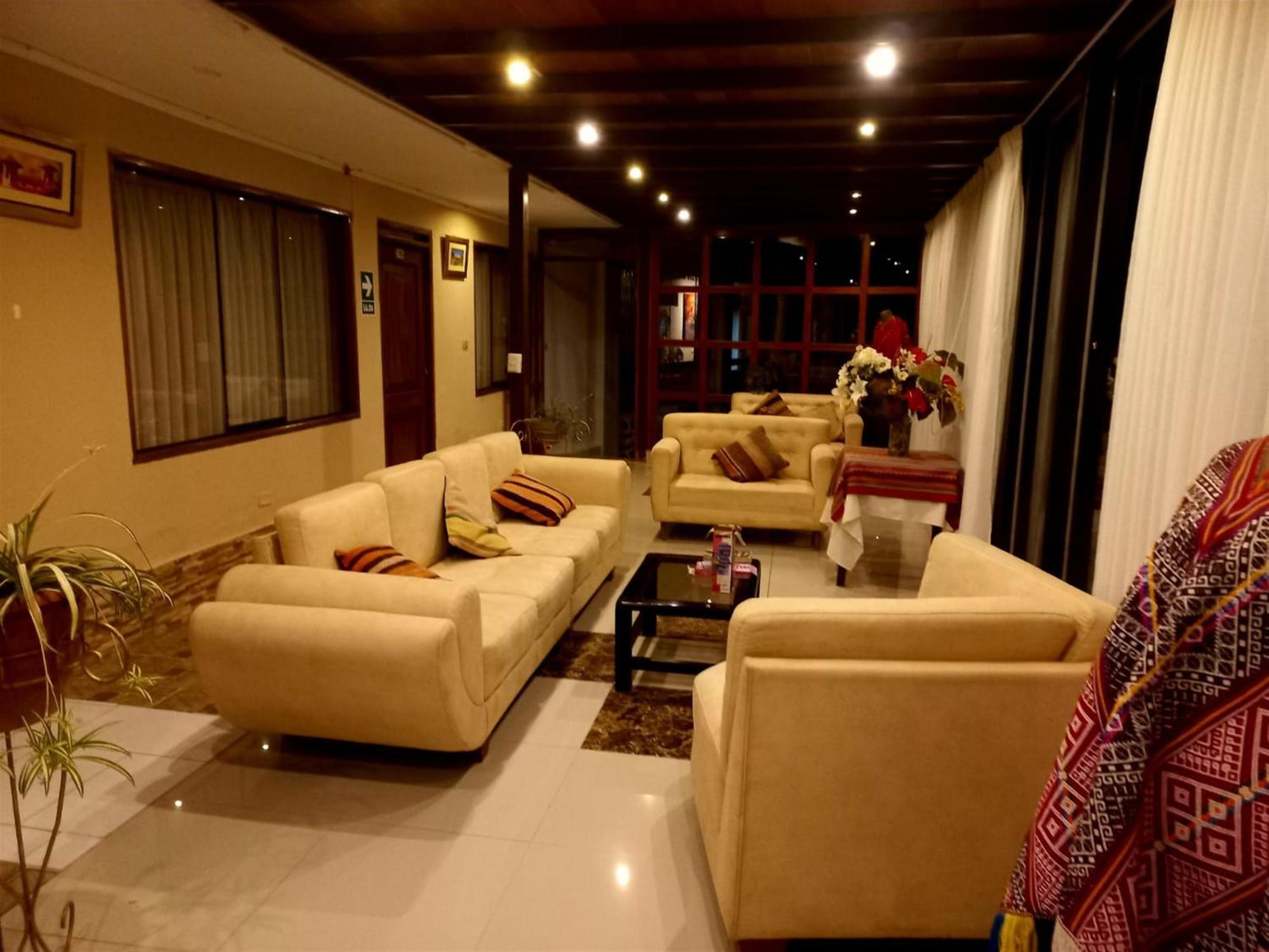 Hotel Humantay Lodge Ollantaytambo Exterior photo